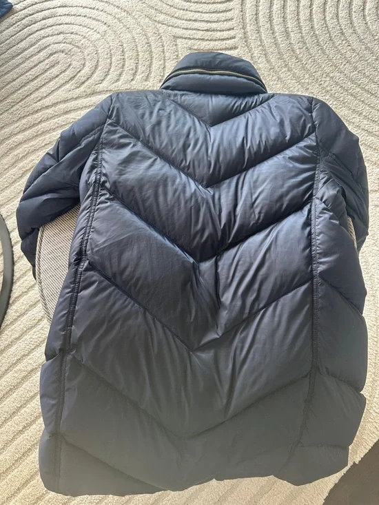 N E W Burberry Navy Puffer Coat with Signature Check Collar - Picture 5 of 6